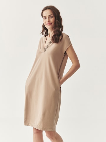 TATUUM Damenkleid Wirkware EZIMI 1 in Beige: Vorderseite