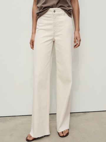 MANGO Loosefit Jeans 'CATHERIN' i vit: framsida