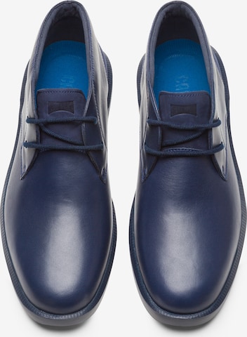 CAMPER Chukka Boots in Blue