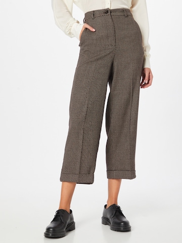 Sisley Loose fit Trousers in Brown: front