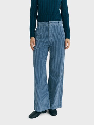 Thinking MU Regular Hose 'Karina' in Blau: Vorderseite