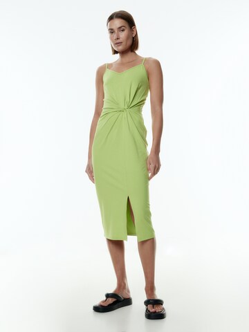 EDITED - Vestido 'Maxine' en verde: frente