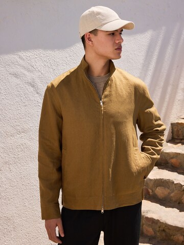 Next Jacke 'N Premium' in Braun: Vorderseite