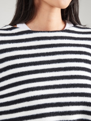 CATWALK JUNKIE Sweater in Black