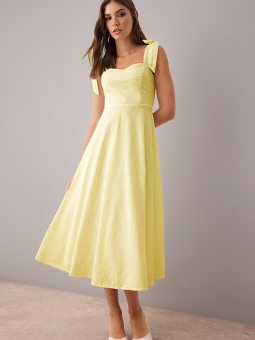 Robe de soirée Trendyol en jaune : devant