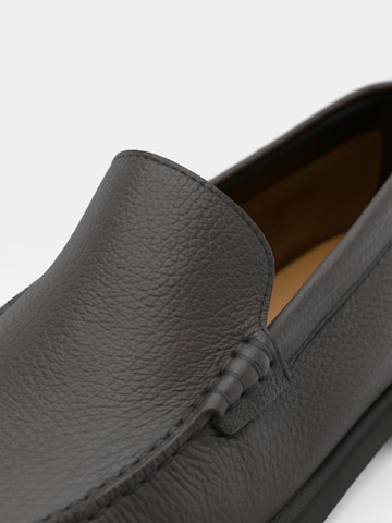 BOSS Instappers 'Sienne' in Bruin