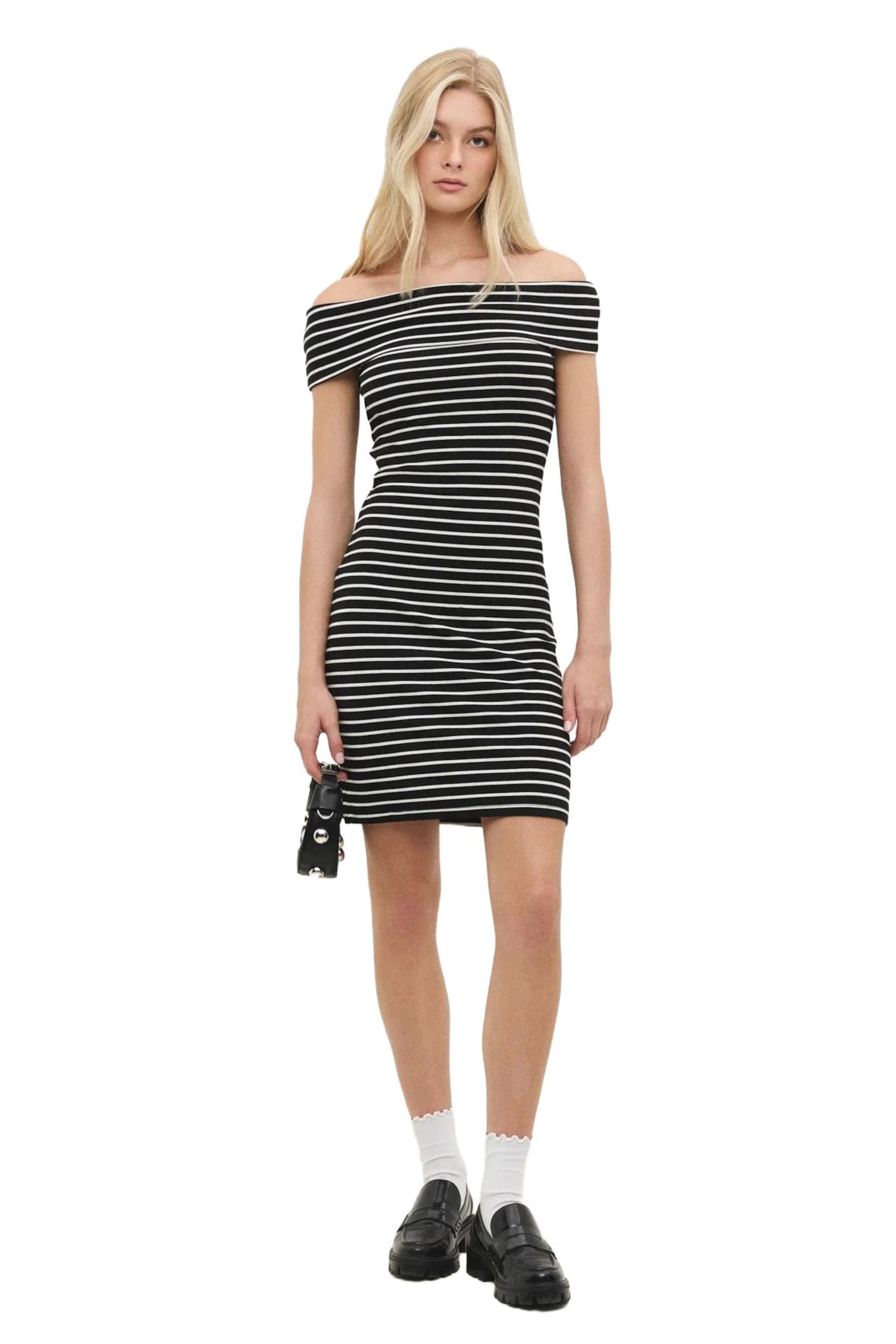 No Matter What Jurk in Zwart: voorkant