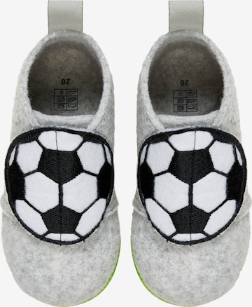 PLAYSHOES Slippers 'Fußball' in Grey