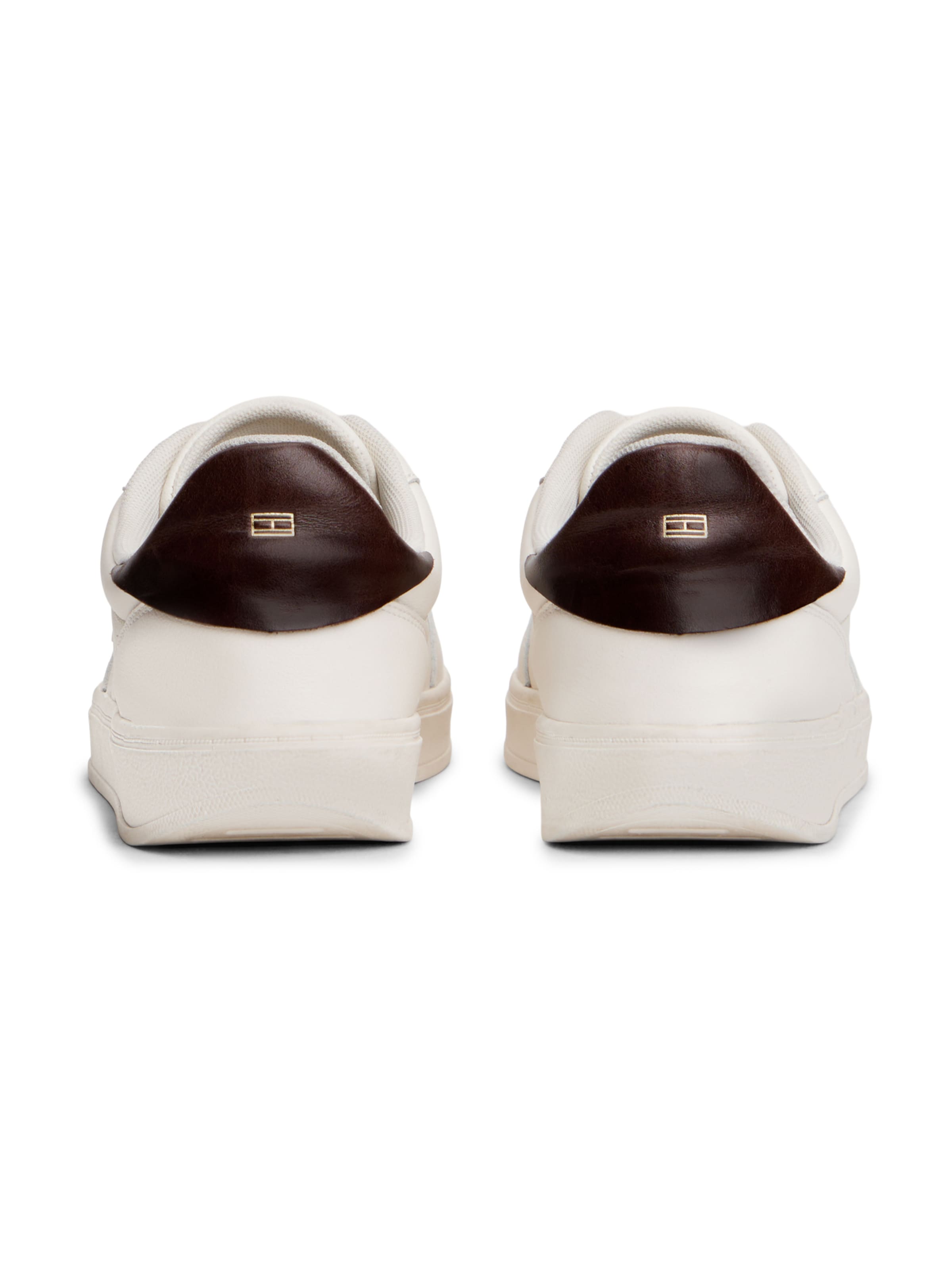 TOMMY HILFIGER Rövid szárú sportcipők 'HERITAGE' - fehér