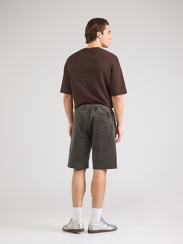 Iriedaily Loosefit Παντελόνι 'Corvin' σε πράσινο