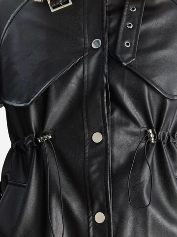 Giacca invernale di Bianco Lucci in nero