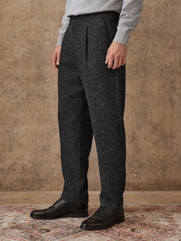 Next Regular Bandplooibroek in Grijs: voorkant