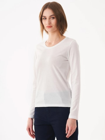 Organication Shirt in Weiß