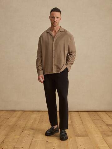Regular fit Camicia 'Elia' di DAN FOX APPAREL in beige