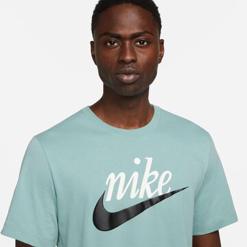 Nike Sportswear Shirt in Blau