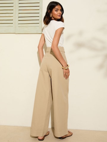 Friends Like These - Pierna ancha Pantalón plisado en beige