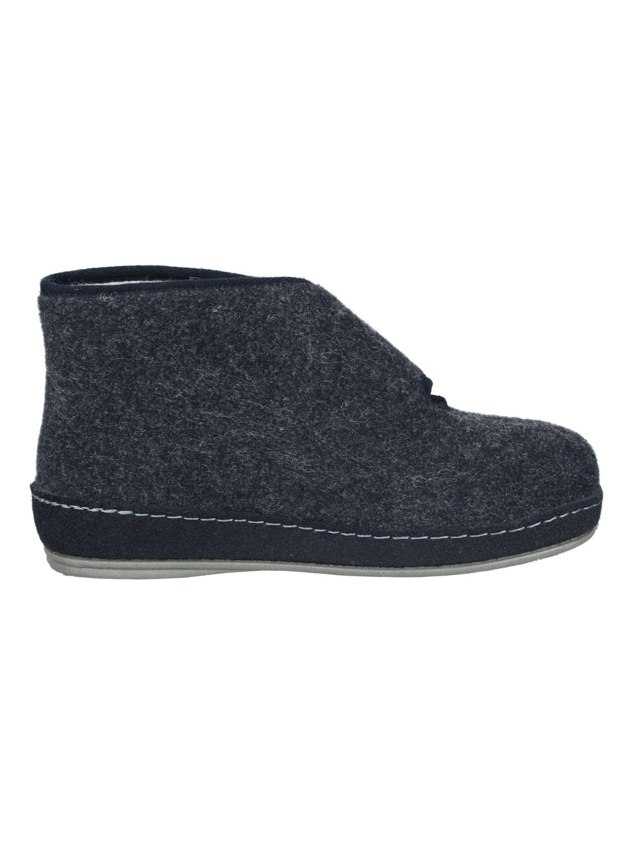SCHAWOS Slippers 'Hausschuhe' in Black