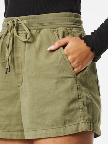 Regular Pantalon GAP en vert