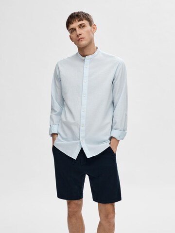 Coupe regular Chemise SELECTED HOMME en bleu : devant