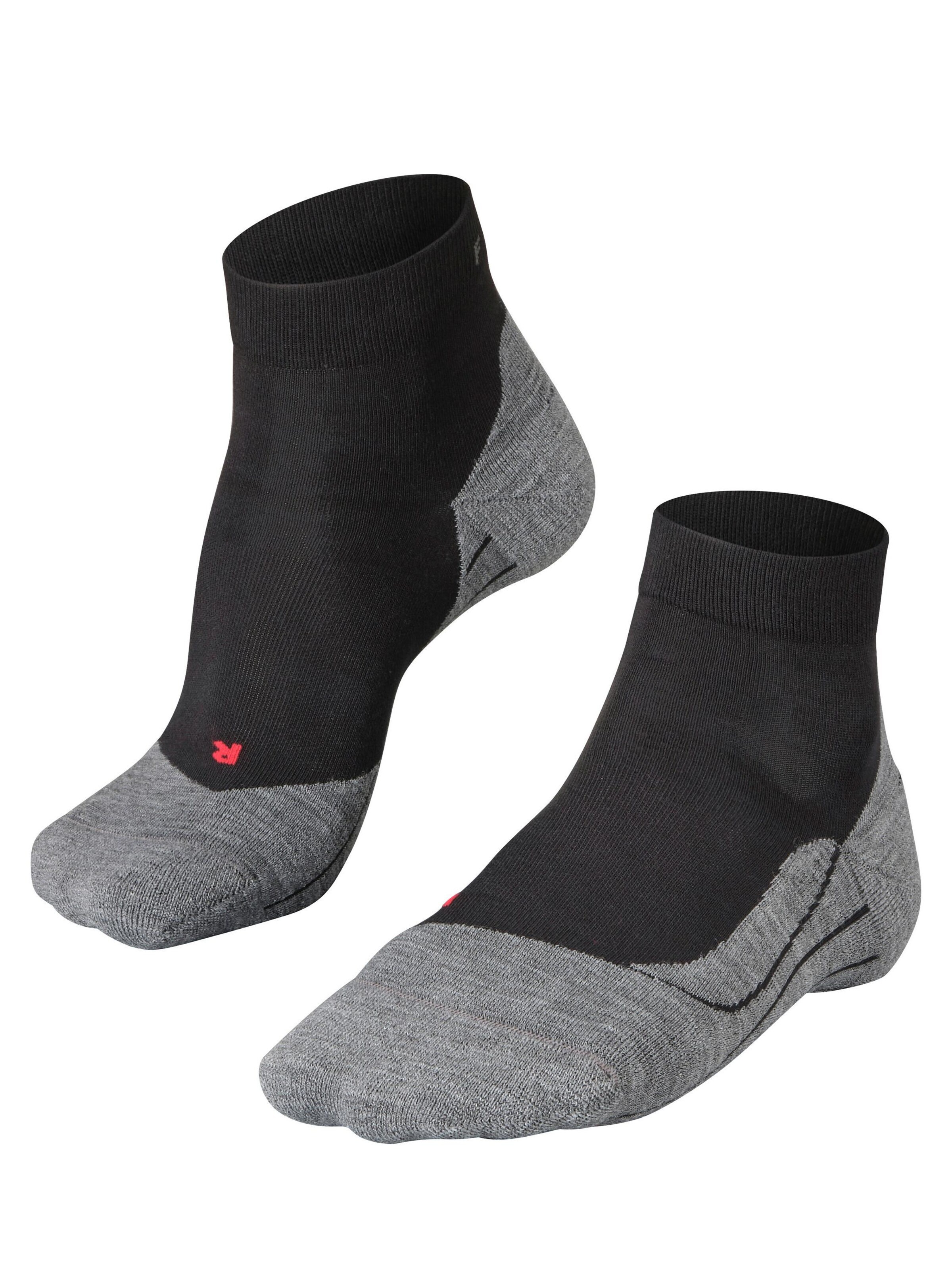 FALKE Athletic Socks 'RU4 Endurance Short' in Black: front
