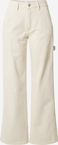 Gina Tricot Loose fit Cargo Jeans 'Carpenter' in Beige: front