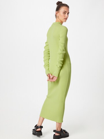 WEEKDAY Платье 'Riana' в Зеленый