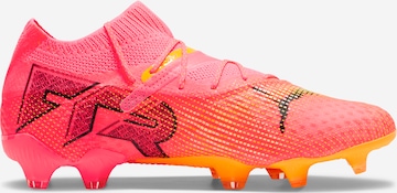 Chaussure de foot 'FUTURE 7 ULTIMATE' PUMA en rose