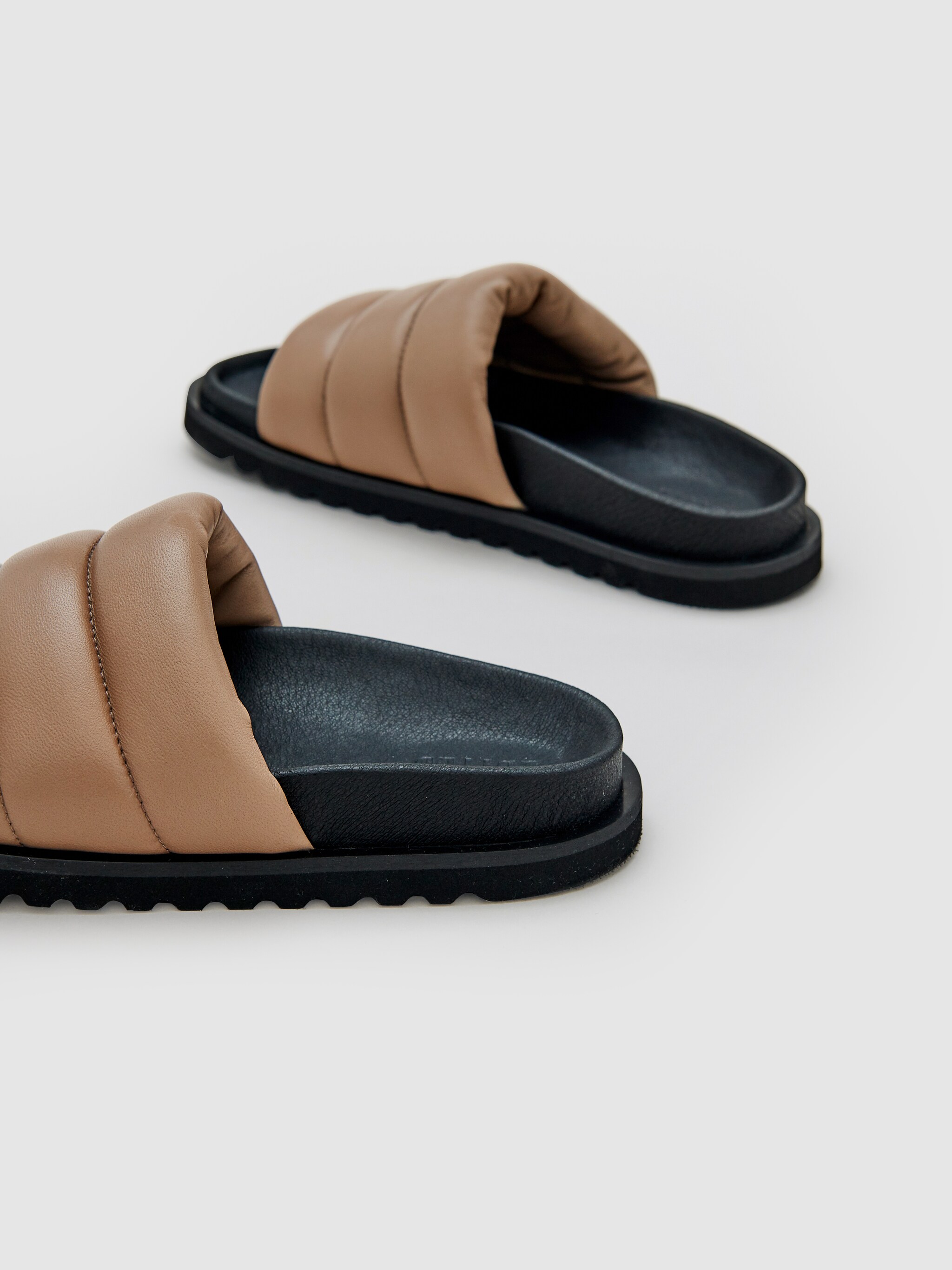 EDITED Produkte Sandale 'Alvida' taupe