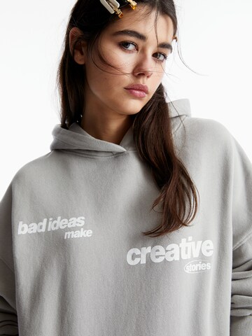 Pull&Bear Sweatshirt in Grau