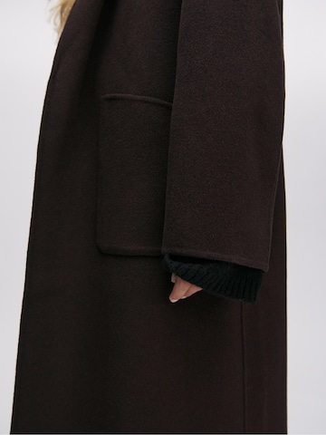 ABOUT YOU x Marie von Behrens Between-Seasons Coat in Brown