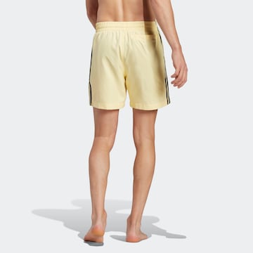 Shorts de bain 'Adicolor 3-Stripes' ADIDAS ORIGINALS en jaune