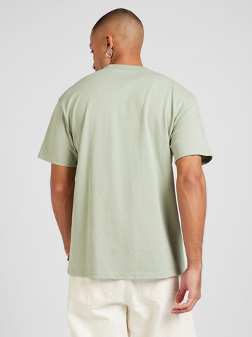 Nike Sportswear Μπλουζάκι 'Premium Essentials' σε πράσινο