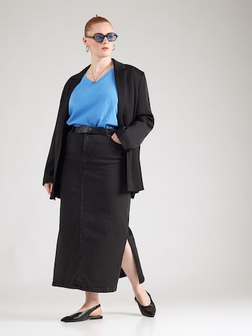 ONLY Carmakoma T-shirt 'CAREFFIE' i blå