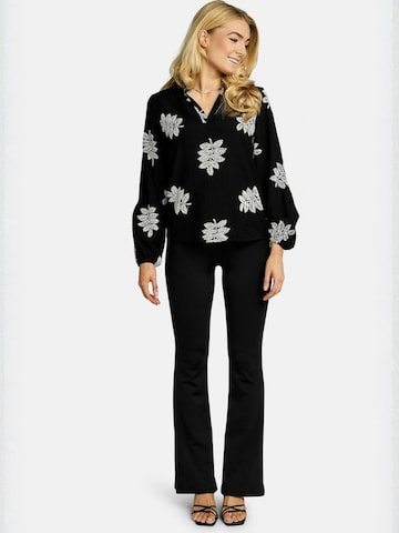 Liberte Essentiel Szabványos Nadrág ' HENNY ' - fekete