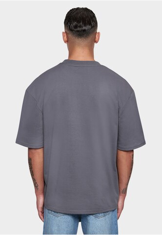 Dropsize T-shirt i grå