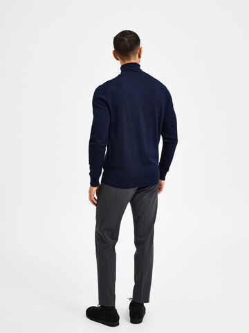 SELECTED HOMME Pullover in Blau