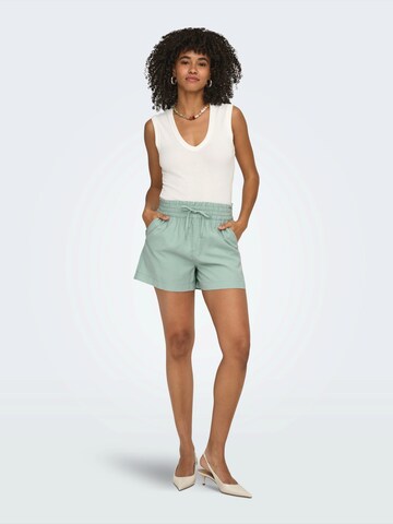 ONLY Regularen Hlače 'ONLARIS' | zelena barva