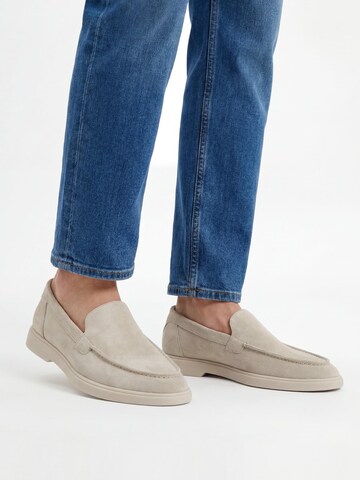 Chaussure basse 'Adore Classic Loafer' Dutch'D en beige
