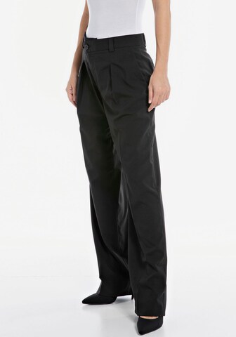 REPLAY Loose fit Pleat-Front Pants in Black