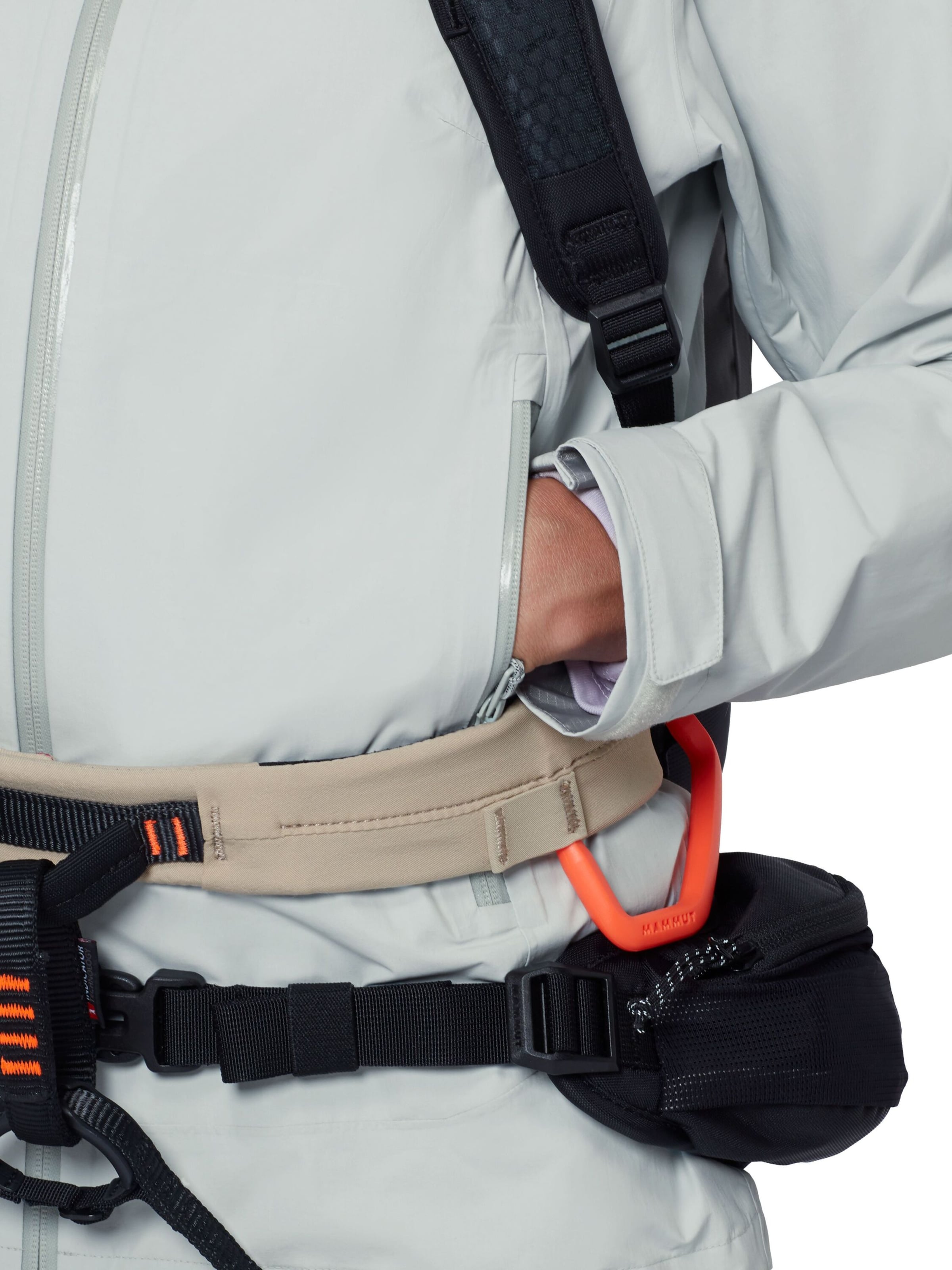 MAMMUT Outdoor Jacket in Green