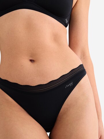 SLOGGI String 'Go Blush'‌‌‌‌‌ in Schwarz