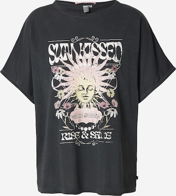 T-shirt QS en noir : devant