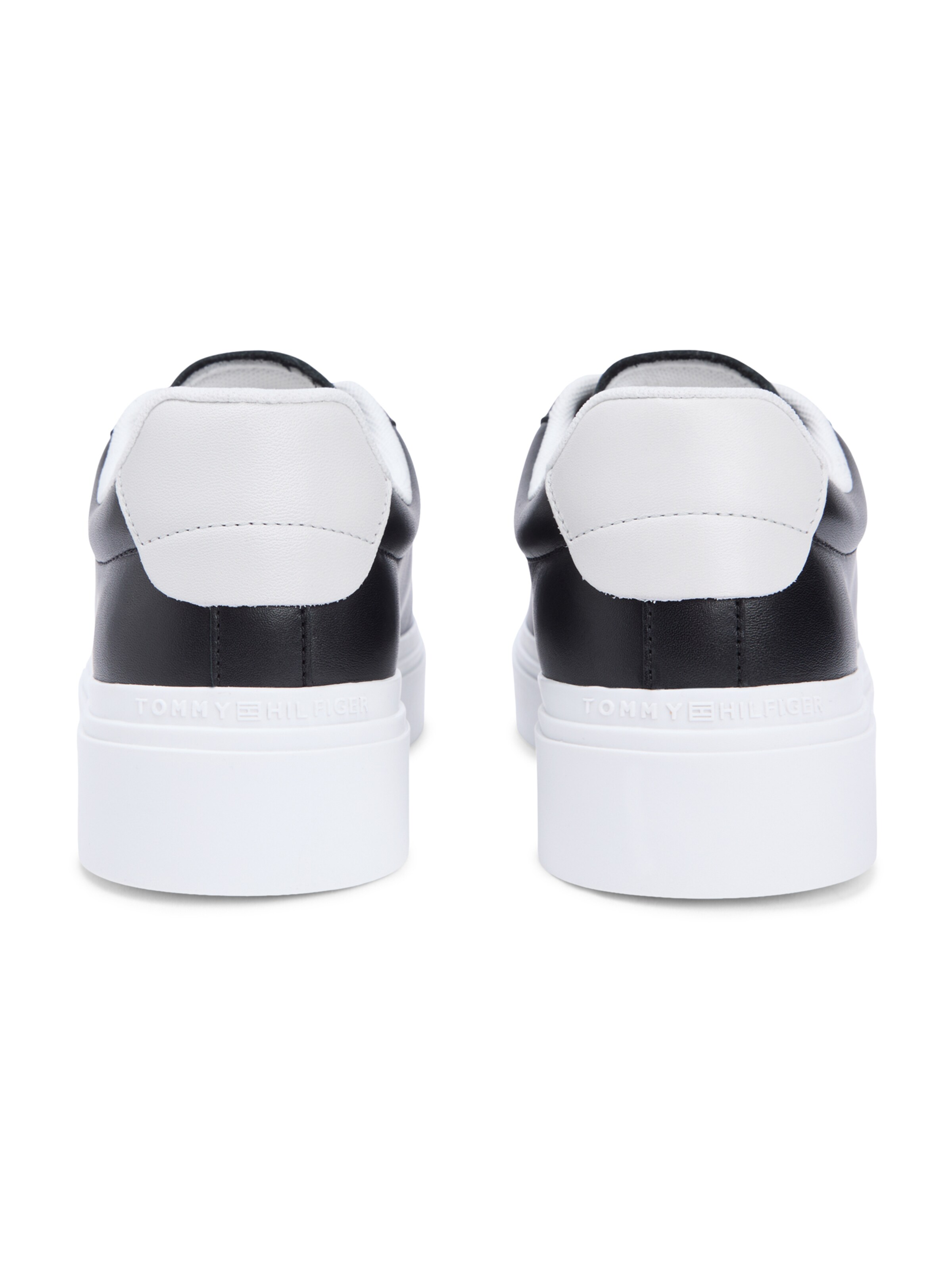 Baskets basses 'CHIC' TOMMY HILFIGER en noir : derrière