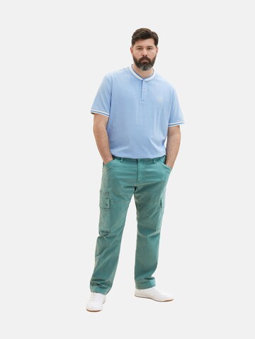 TOM TAILOR Men + Regular Cargo trousers in Green