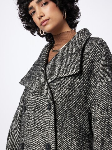 DRYKORN Between-Seasons Coat 'THEYDON' in Black