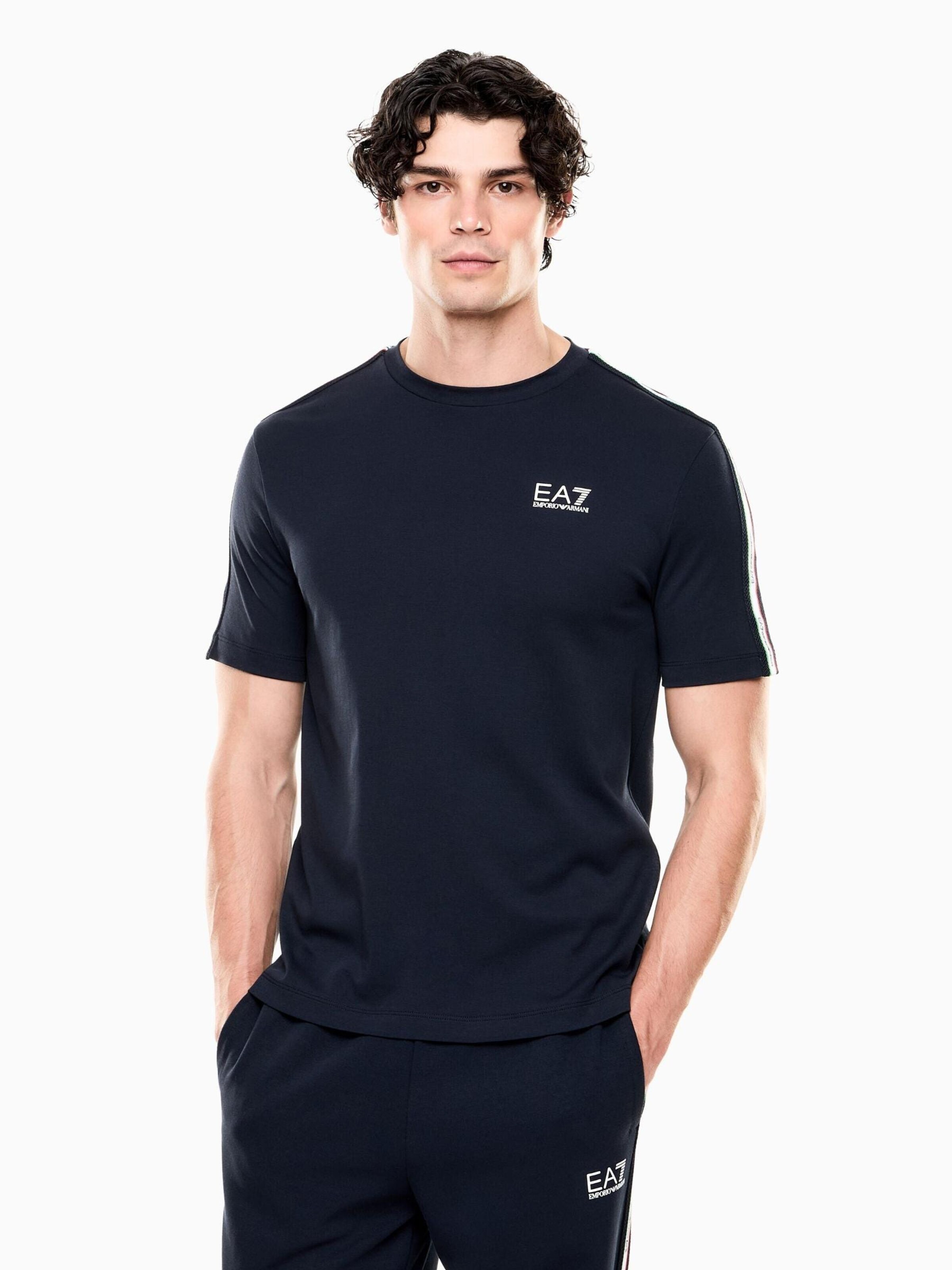EA7 Emporio Armani T-shirt i blå: framsida