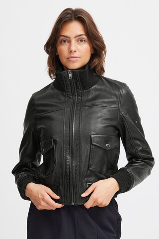 Oxmo Between-Season Jacket in Black: front