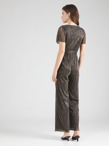 Tuta jumpsuit 'Tessy' di ABOUT YOU in oro