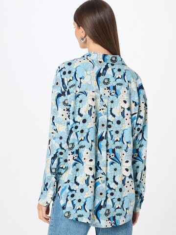 Monki Blouse in Blauw