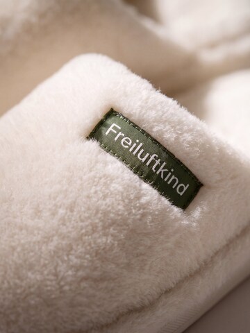 Freiluftkind Slippers 'Homie' in White